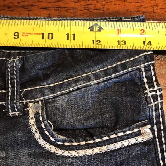 Daytrip Lynx Skinny Jeans - Picture 9 of 12